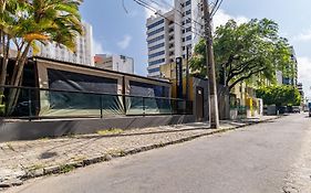 Apartamento 50m entre Ponta Verde e Jatiúca com Garagem